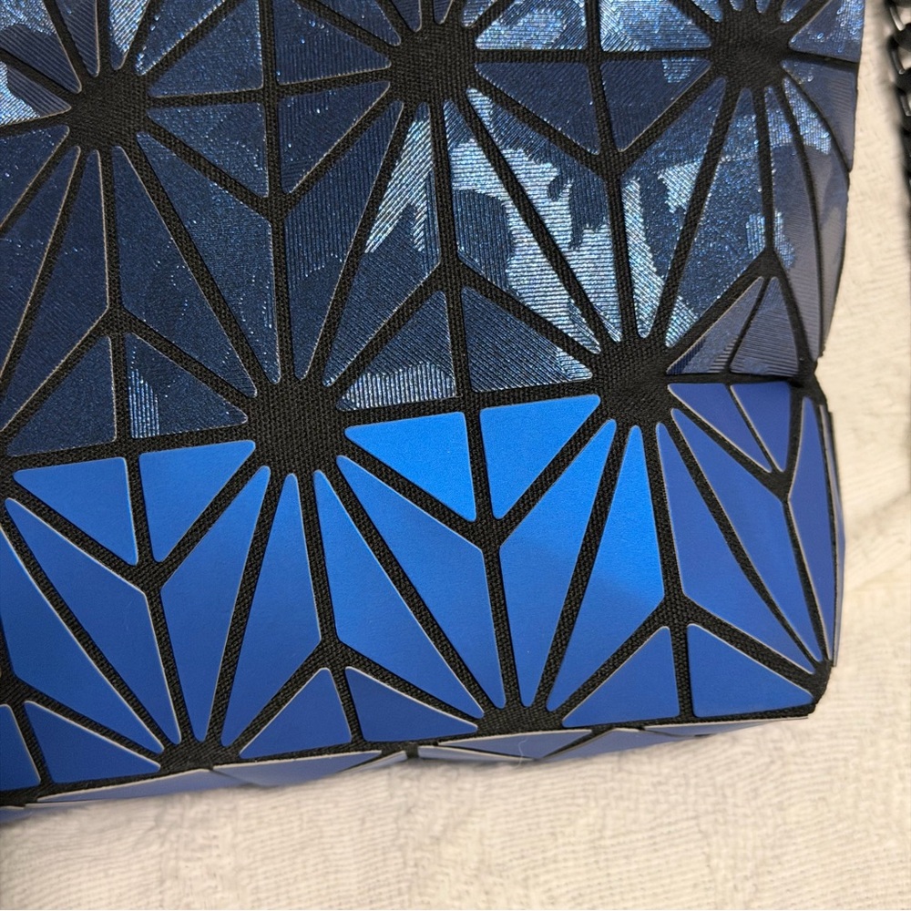 Patrizia Luca blue geometric pattern black chain shoulder bag purse - Picture 3 of 12
